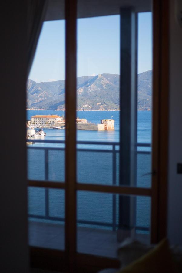 B & B La Terrazza Sul Mare Portoferraio Luaran gambar